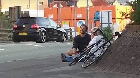 暖男一抹微笑的故事　感動萬名網友
