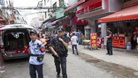 大陸 亂砍 男童 
http://s.weibo.com/weibo/%E5%BB%A3%E5%B7%9E%E6%B5%B7%E7%8F%A0