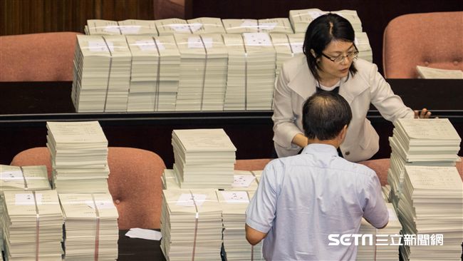 新國會效率高？執政週年議案多過百件