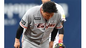 ▲韓火鷹強打金泰均連續72場上壘達成。（圖／截自韓國媒體）