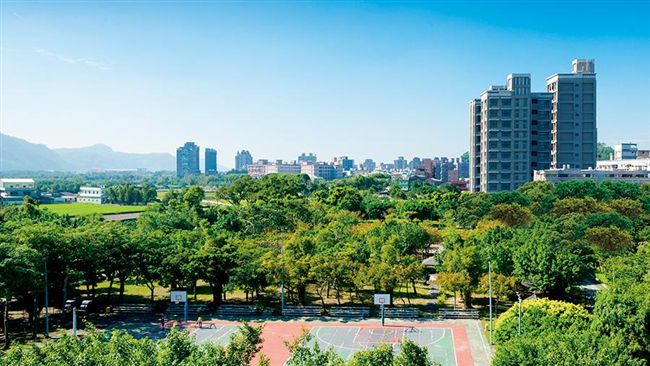 鶯歌建案帶動人潮 公園1綻超吸睛