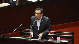 他力挺通姦除罪　「小三才是受害者」