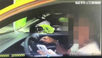 小黃司機不服取締　與警上演搶證大戰