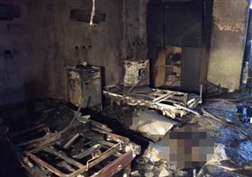 專家初判主要起火點在第6床床頭附近。（圖／翻攝畫面）