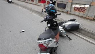 又見移動式神主牌　紅燈迴轉再撞前車