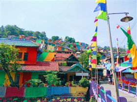 Kampung Pelangi,印尼,Slamet Widodo,油漆,粉刷,彩虹村,彩虹,觀光 圖/翻攝自#Kampung Pelangi IG https://goo.gl/H3B0oC