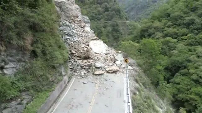 中橫文山路段坍方　雙向不通須繞路