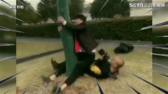 拍婚紗驚嚇劇！攝影師「躺著中槍」