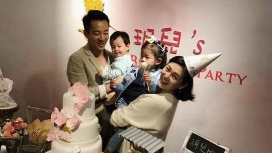 大S懷第3胎？寬鬆洋裝凸肚全現形