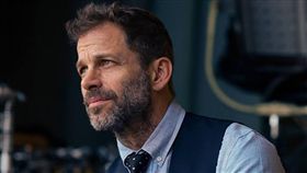 導演查克史奈德　正義聯盟

https://www.facebook.com/ZackSnyderOfficial/photos/a.1780214745595074.1073741828.1775317792751436/1863794467237101/?type=3&theater