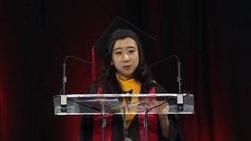 楊舒平,大陸,空品,美國,空氣,昆明,致詞,畢業,演講
（圖／翻攝自YouTube）