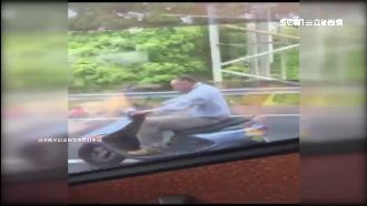 血糖低昏沉釀禍？騎士闖國道自撞護欄