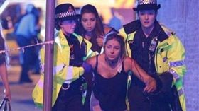 美國藝人,亞莉安娜,Ariana Grande,演唱會,爆炸／推特