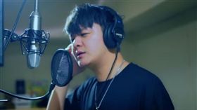 曾治豪,小中,MC耀宗,Dr.Moon,豬哥亮.歌廳秀,賀一航,大釣哥 圖/
翻攝自YouTube影片https://goo.gl/2E91xL