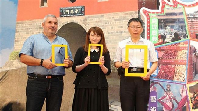 台北燈節超透支　柯文哲氣到想掐死她