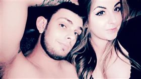 英國,美國,遊戲,結婚,情侶,閃電結婚
https://www.facebook.com/kittyboo?lst=100001792720644%3A637251807%3A1495587520