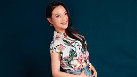 自信曬辣腿　小甜甜：現在學會愛自己