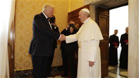 川普會見教宗方濟各（圖／美聯社／達志影像）