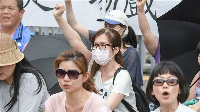 婚姻本質是繁衍？他批：同性戀不能生