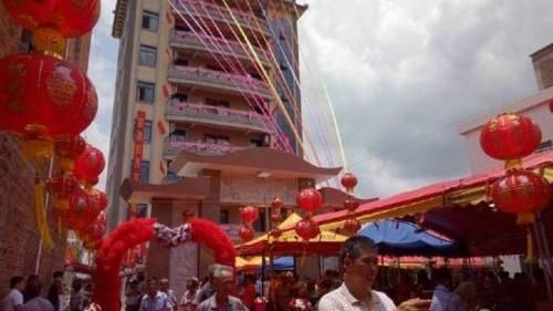 陸土豪砸4千萬蓋豪宅　席開百桌請客
