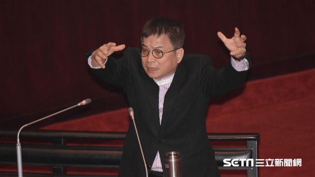 藍委怒開砲：同婚釋憲是「英式文革」