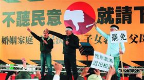 新新聞1577期：孫繼正（左）的「拔昌行動」已經跨越罷免提議門檻。攝影／柯承惠