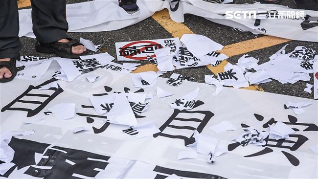 反同垃圾丟司法院　遭諷：怎教下一代