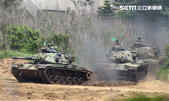 戰車連M60A3防護射擊。（記者邱榮吉/攝影）