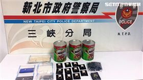 劉男與涂男在桃園租屋從事分裝販售毒品的生意，警方循線前往查緝，赫見屋內有3罐美祿可可粉，劉男則稱添加後比較香（翻攝畫面）