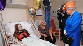 亞莉安娜,美國,Ariana Grande,英國,曼徹斯特,演唱會,恐怖攻擊,恐攻,喪葬費,負責,罹難者,追思會,哀戚,女王,伊麗莎白二世