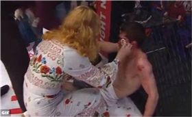MMA,綜合格鬥,Viktor Kichigin,俄羅斯,羽量級,母親,巴掌,KO　圖／翻攝自推特