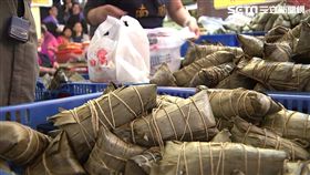  南北滋味集結南門!搶粽現人龍 業者不打烊