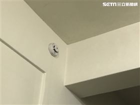 當時發出警報的住警器，順利避免一場意外發生。（圖／翻攝畫面）