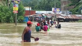 斯里蘭卡,雨季,豪雨,淹水,水患,土石流(https://twitter.com/leodarshan1/status/868414713364742145)