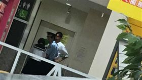 日本,推特,高中生,廁所,超市,大府,愛知縣,APITA,刈谷,性行為(https://twitter.com/GryFOX1021/status/867753461504278528)