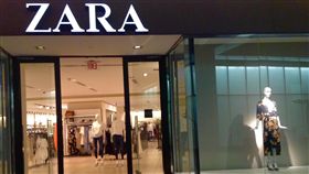 zara
https://www.flickr.com/photos/jeepersmedia/18386368283/in/photolist-u1JWHH-abLYtN-abMbi7-abJAeT-abM2AN-abLZxw-abLZY5-abM2dW-dHK1bf-Bph8M-iJnxm-abJe5z-abMqo3-abM1nC-abMpRh-abJ8ya-abJcNX-abM92E-abM
