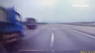 遭貨車擦撞車損　女報案控警冷處理