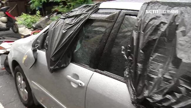 不滿女友未告知行蹤　男持球棒亂砸車