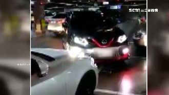 賣場逆向插隊搶車位　惡霸駕駛還嗆聲