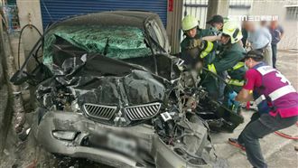 遺憾！總是熱心救人　護理師自撞身亡