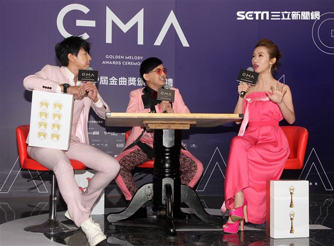 第28屆金曲獎頒獎典禮暨星光大道主持人黃子佼、Dennis (區耕祥)、 Lulu (黃路梓茵)亮相。（記者邱榮吉/攝影）