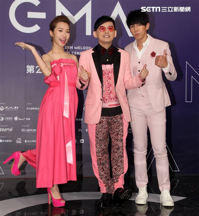 第28屆金曲獎頒獎典禮暨星光大道主持人黃子佼、Dennis (區耕祥)、 Lulu (黃路梓茵)亮相。（記者邱榮吉/攝影）