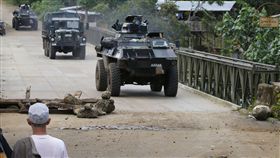 菲律賓在南部城市馬拉韋（Marawi）清剿好戰分子_美聯社/達志影像