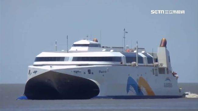 麗娜輪離港20分鐘　突傳停駛飄海面