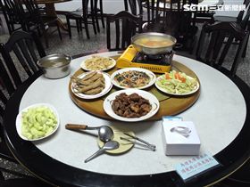 新北市警局午餐菜色豐盛。