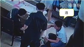 大陸,酒,硫酸,山東,火車站,臨檢,淄博　圖／翻攝自梨視頻