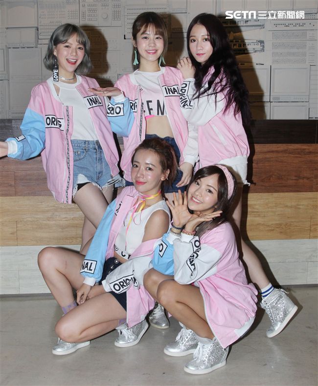 Twinko女子團體由五個來自不同領域的女孩-星潼、可青、凱希、張語噥和泫所組成。（記者邱榮吉/攝影）
