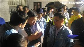  柯文哲視察淹水(圖/北市府提供)