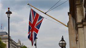 英國 國旗
https://www.flickr.com/photos/byzantiumbooks/14860902549/in/photolist-oDd1zK-8mFcyQ-k3zyzJ-gnKig6-qWHyKn-nwoD3A-iR9SVC-pSCoJ-HLiRqG-bEVDT-qCVnyG-onrf7v-stz6YQ-5RnR6y-7pdrhp-9PjGyF-rztF3Q-c9oN8G-