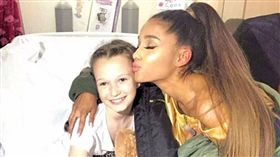 亞莉安娜,Ariana Grande,演唱會,恐攻,探望,受傷,粉絲,歌迷　圖翻攝自推特